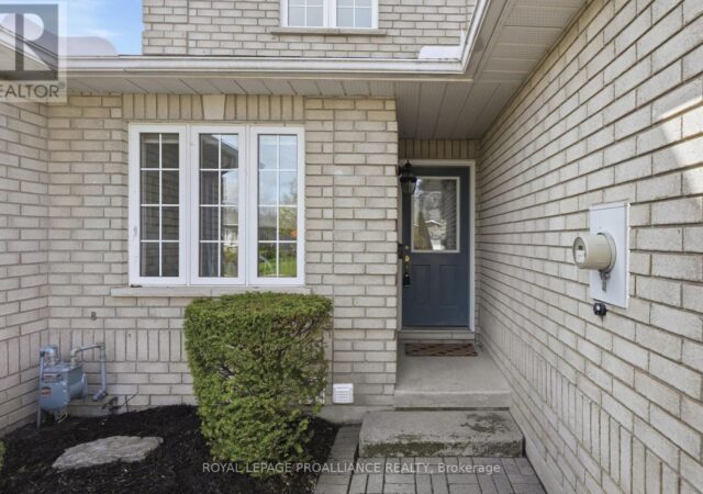 17 PINEGROVE COURT, Belleville