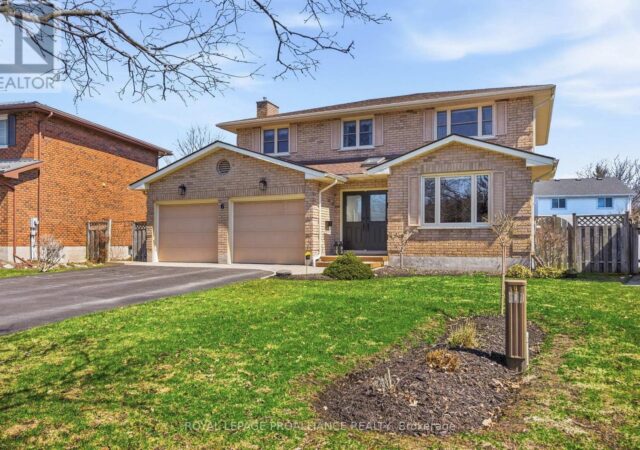 6 THOMPSON COURT, Belleville