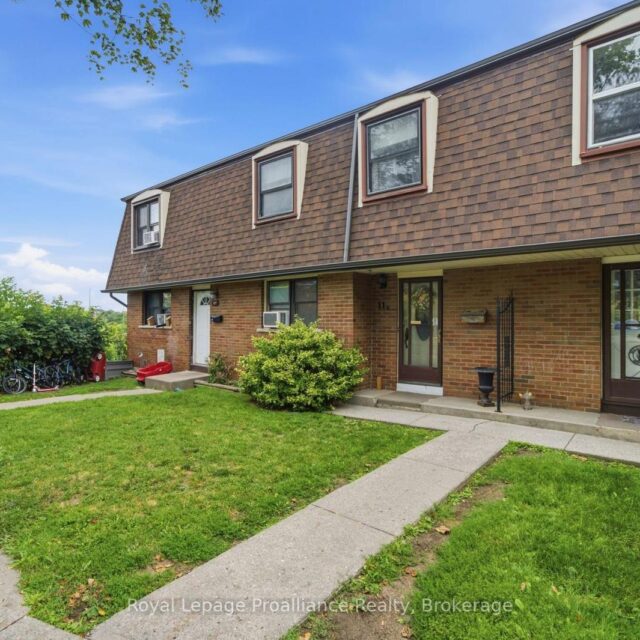 H – 11 PRINCE OF WALES DRIVE, Belleville